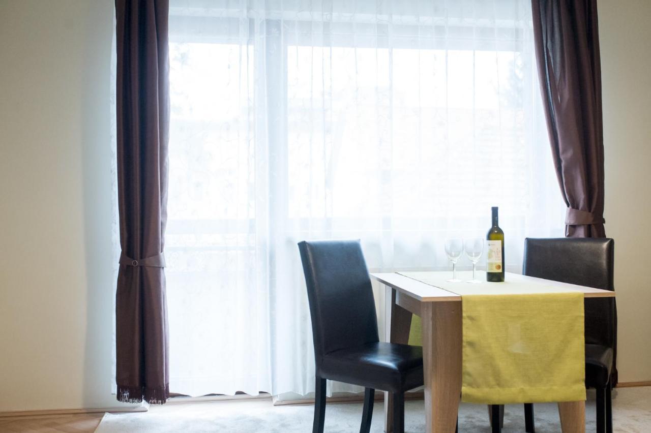 Vila Nicopole Art & Wine Brasov Bagian luar foto
