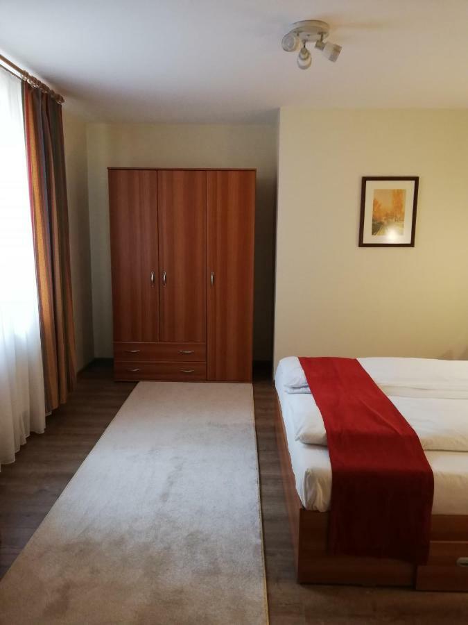 Vila Nicopole Art & Wine Brasov Bagian luar foto